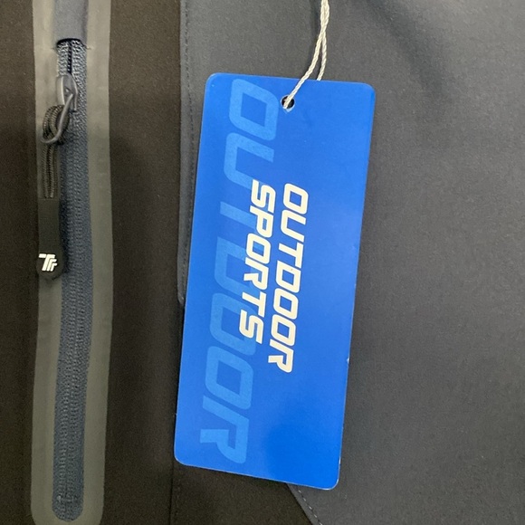 Women’s ski pants. Size Large. NWT - Picture 2 of 6